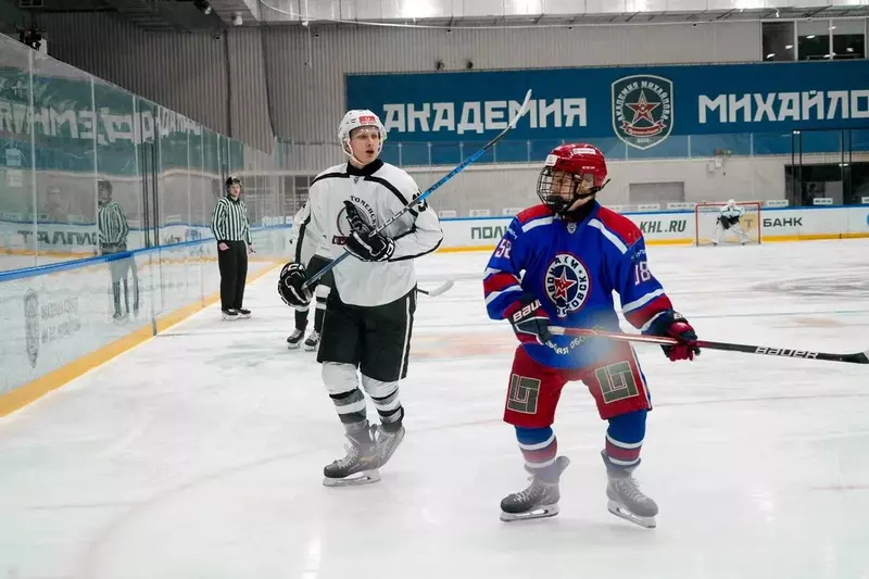 Уступили